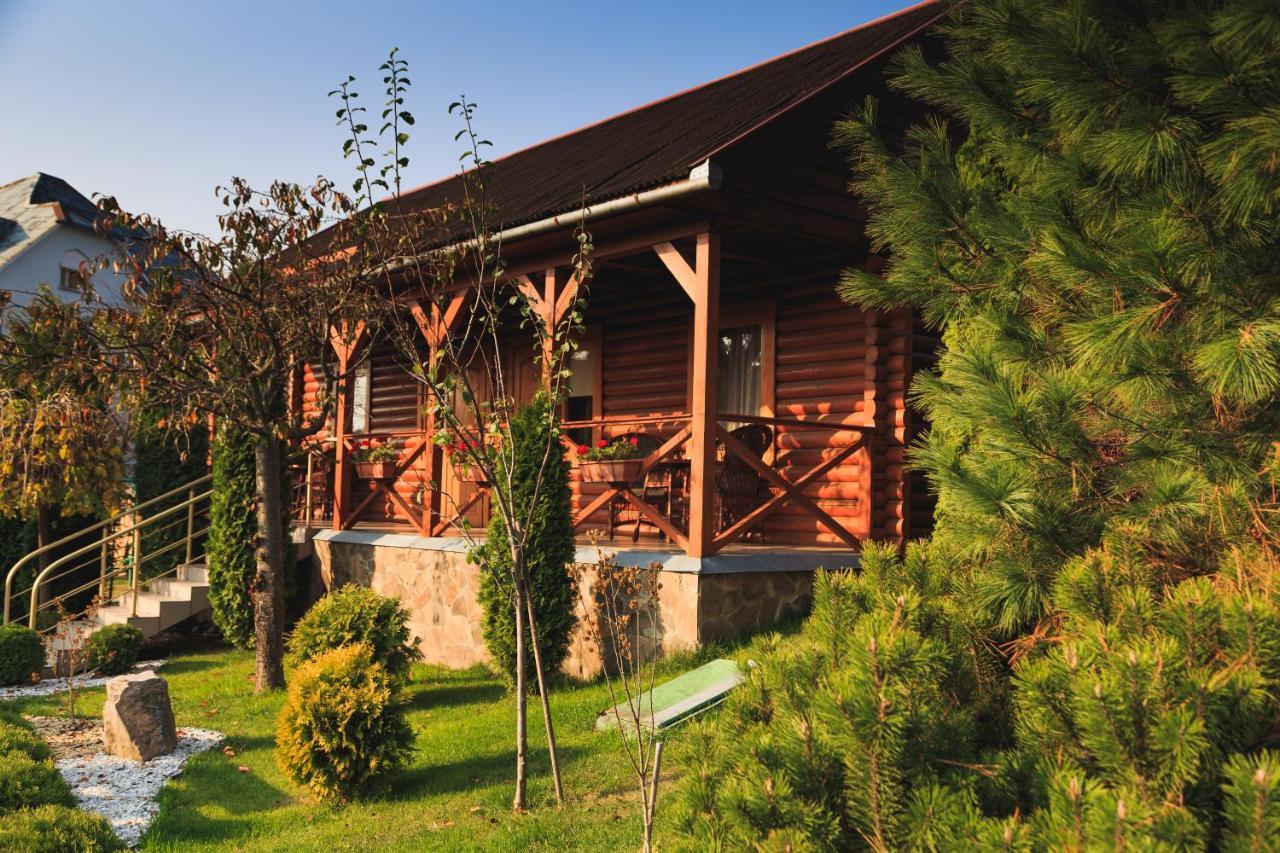 Europe Hotel Ujhorod Exterior foto